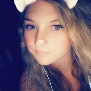 Meet your Posher, Ayla